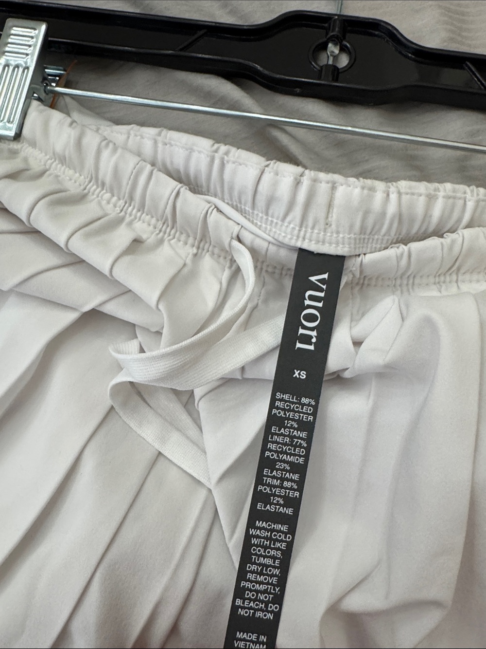 VUORI Clementine Pleated Skirt 15" XS - Picture 5 of 6